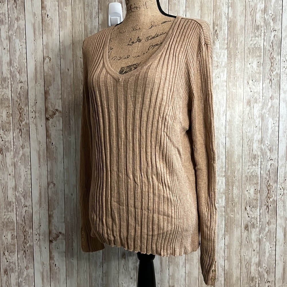 Liz Claiborne Tan Pleated Long Sleeve Sweater